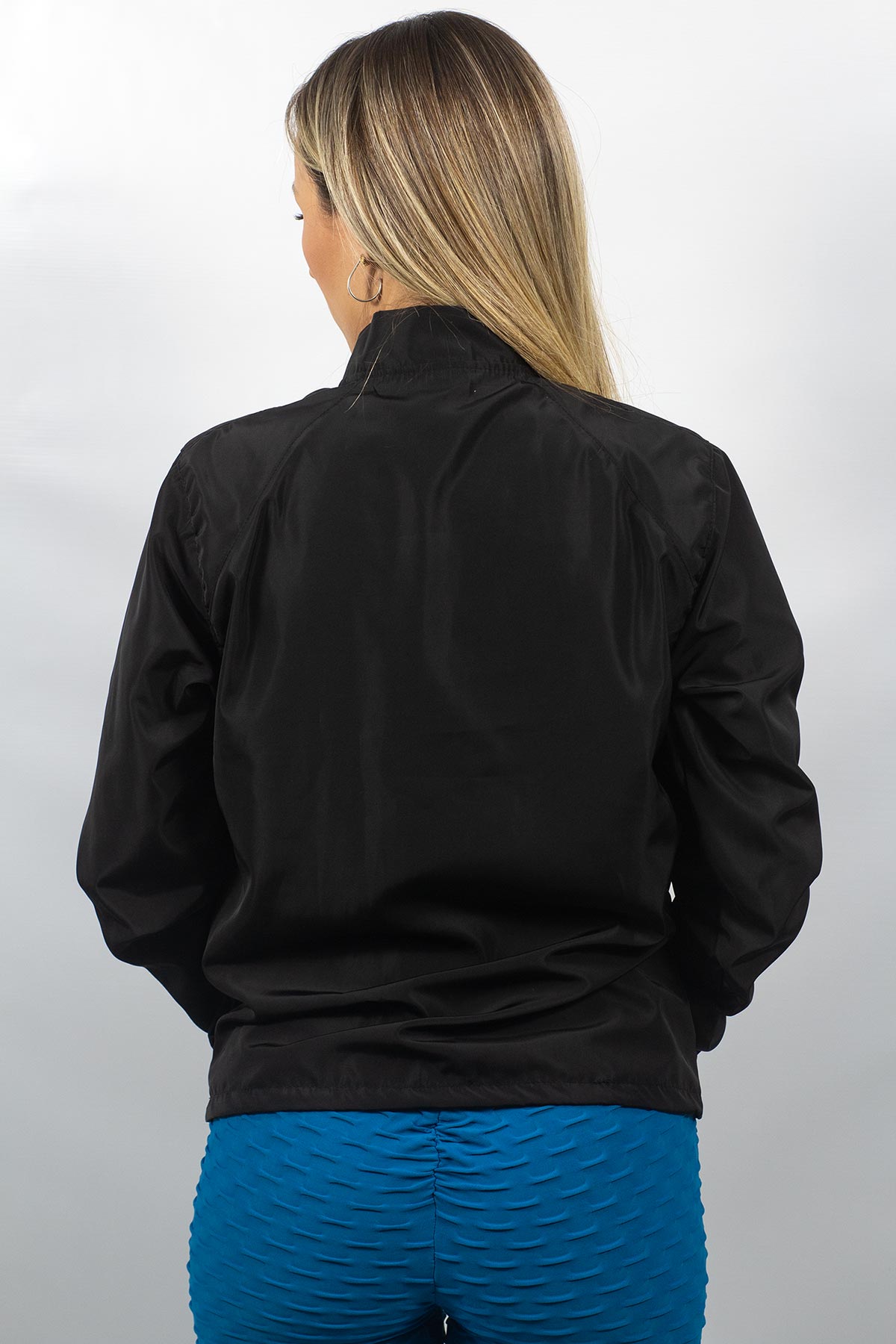 CORTA VENTO IMPERMEÁVEL COM BOLSO ref.2079