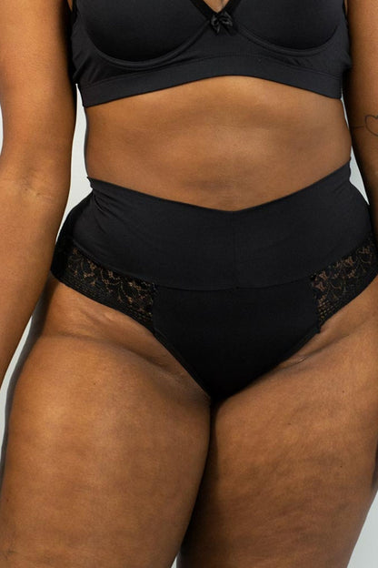 FIO DUPLO PLUS SIZE COM CÓS DUPLO E RENDA ref.20550