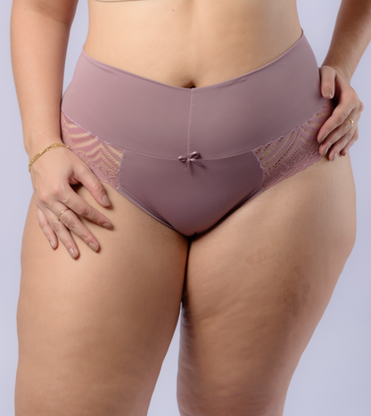 FIO DUPLO PLUS SIZE COM CÓS DUPLO E RENDA ref.20550